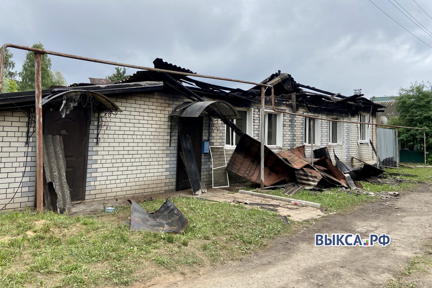 Пожар уничтожил дом на улице Володарского